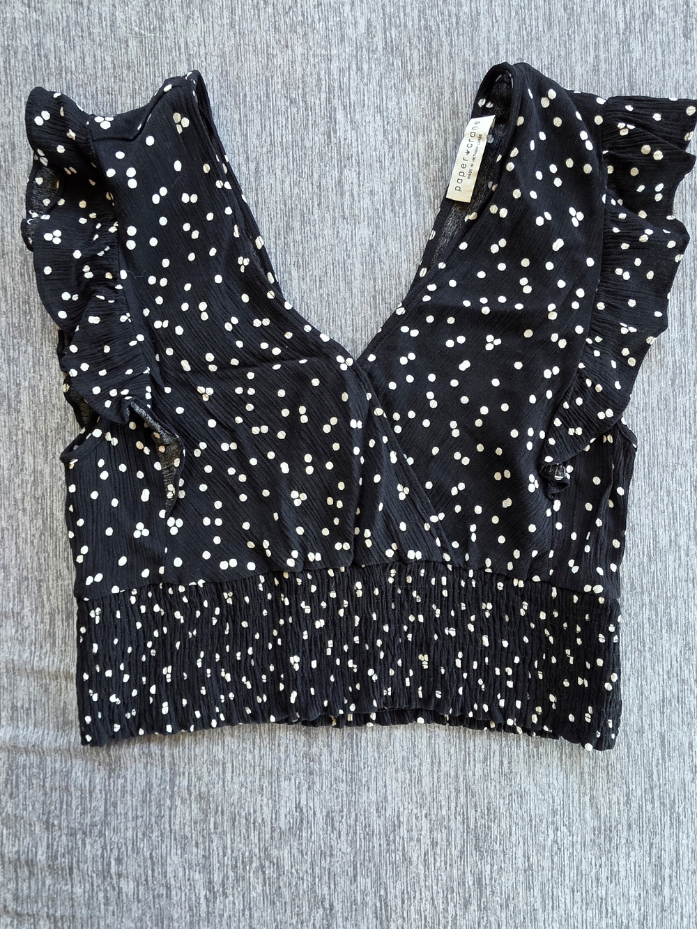 Paper Crane Polka Dot Smocked Crop Top Ruffle Flutter Sleeve V-Neck Size LARGE